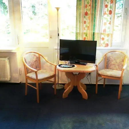 Hotel Berghof Am See 3*